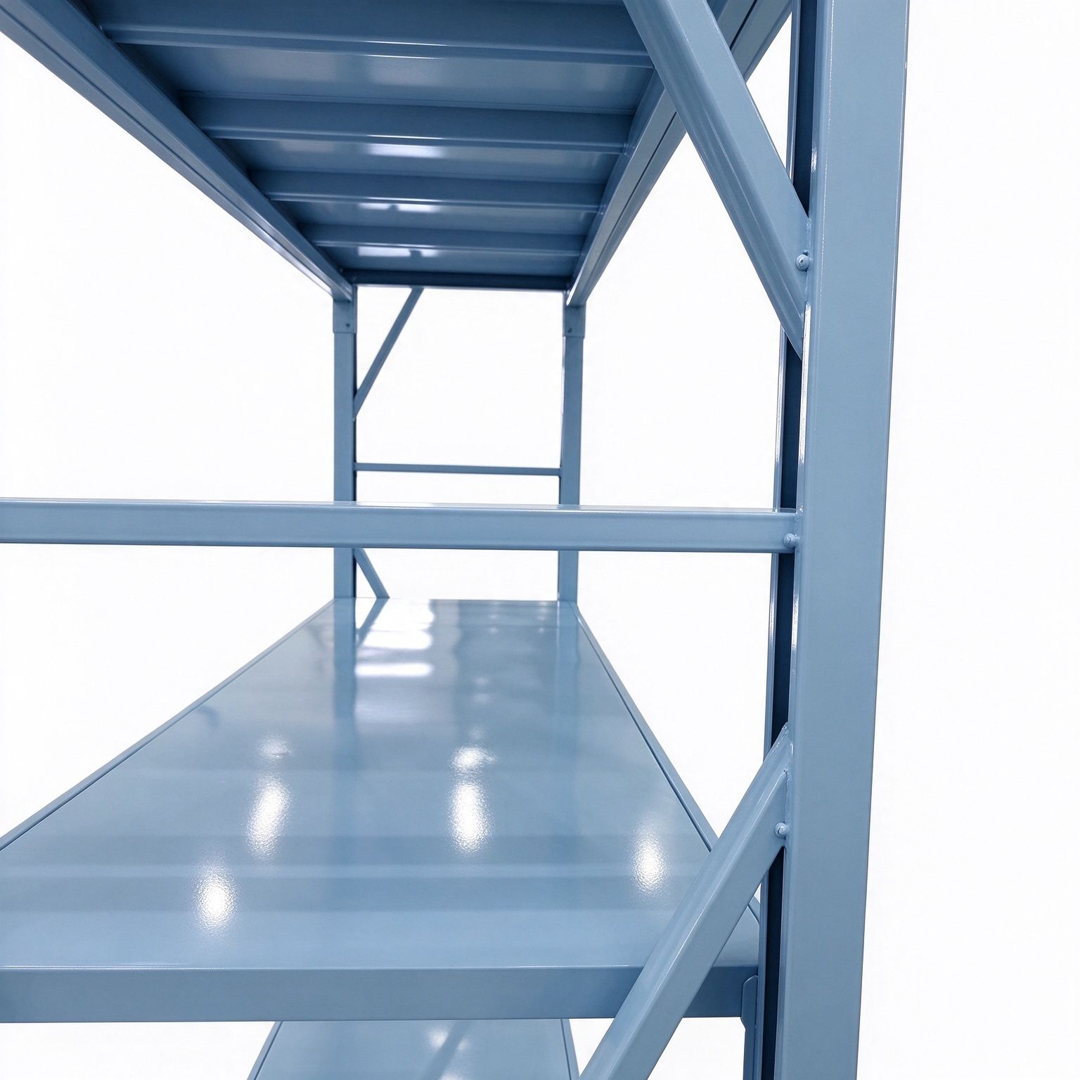 Light duty longspan racking structure for warehouse storage